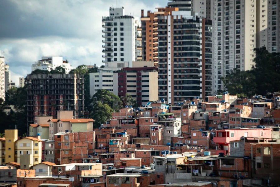 O potencial econômico das favelas e o papel das marcas no futuro do consumo